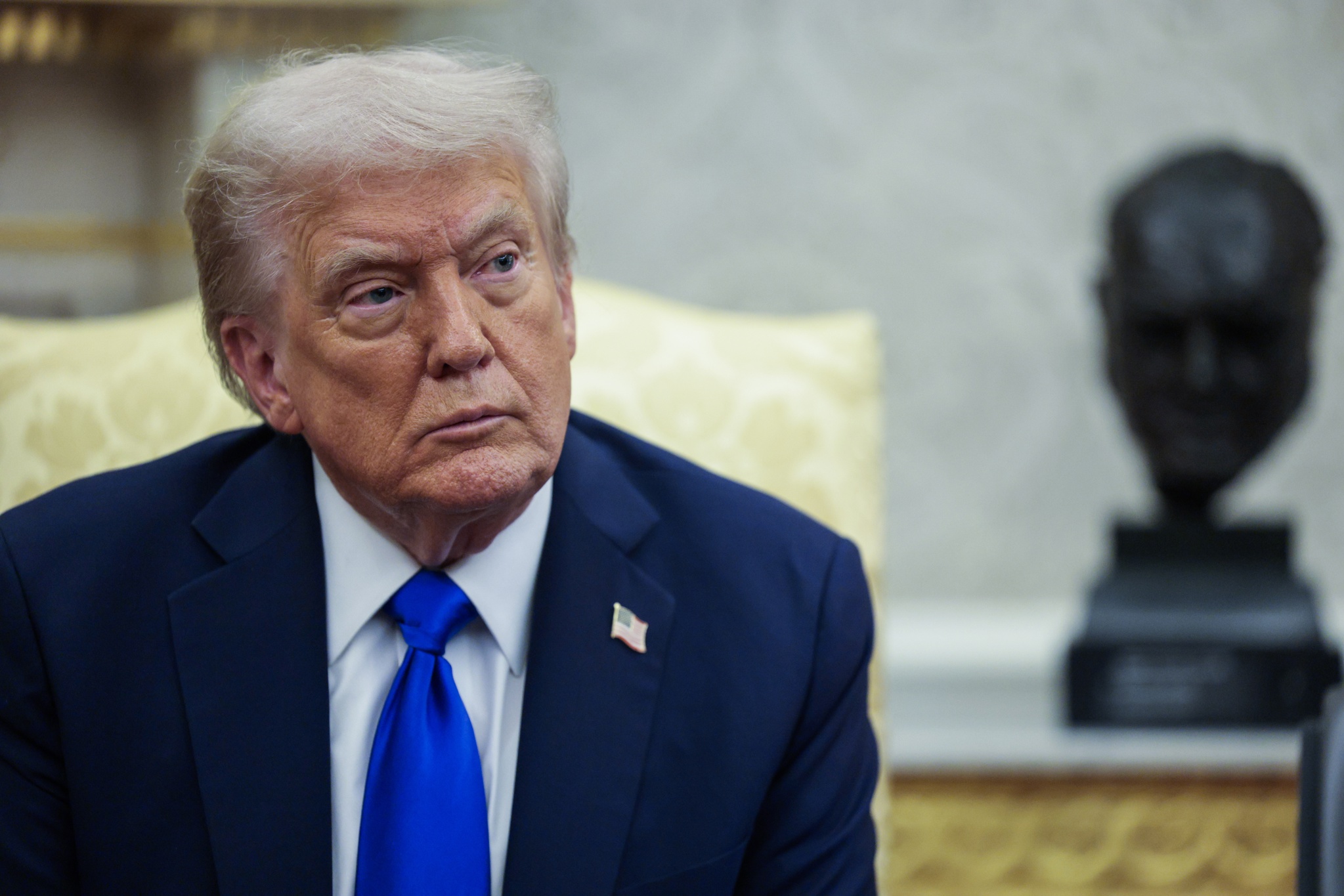 Trump pide cárcel para alcalde de Chicago y gobernador de Illinois por “no proteger a ICE”