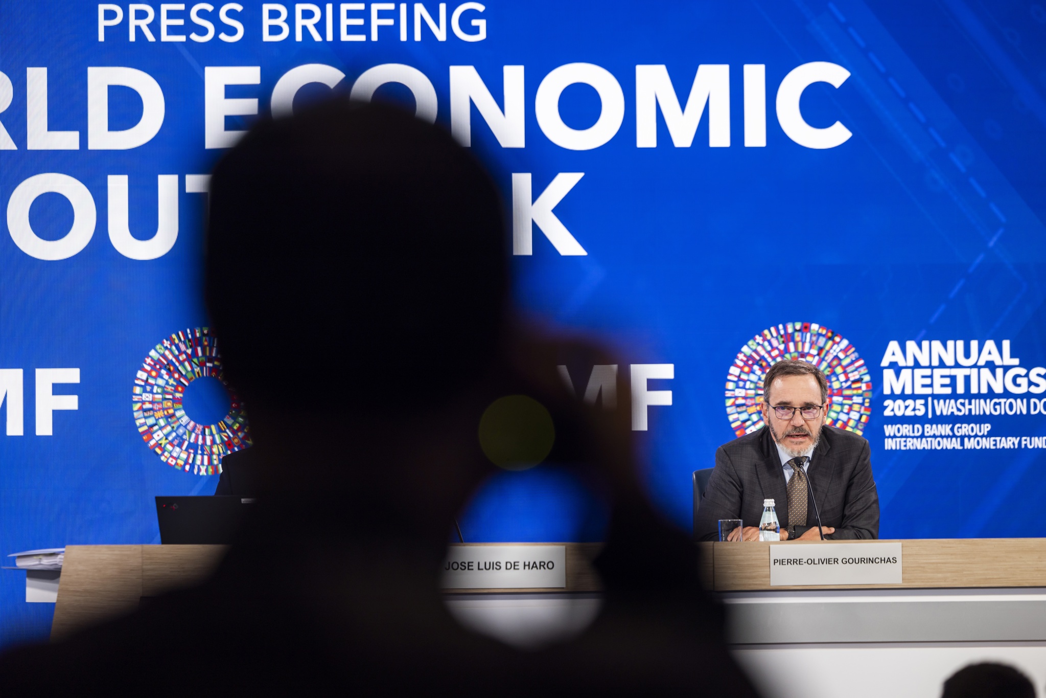 El FMI ve “contraproducentes” las presiones a bancos centrales como las de Trump a la Fed