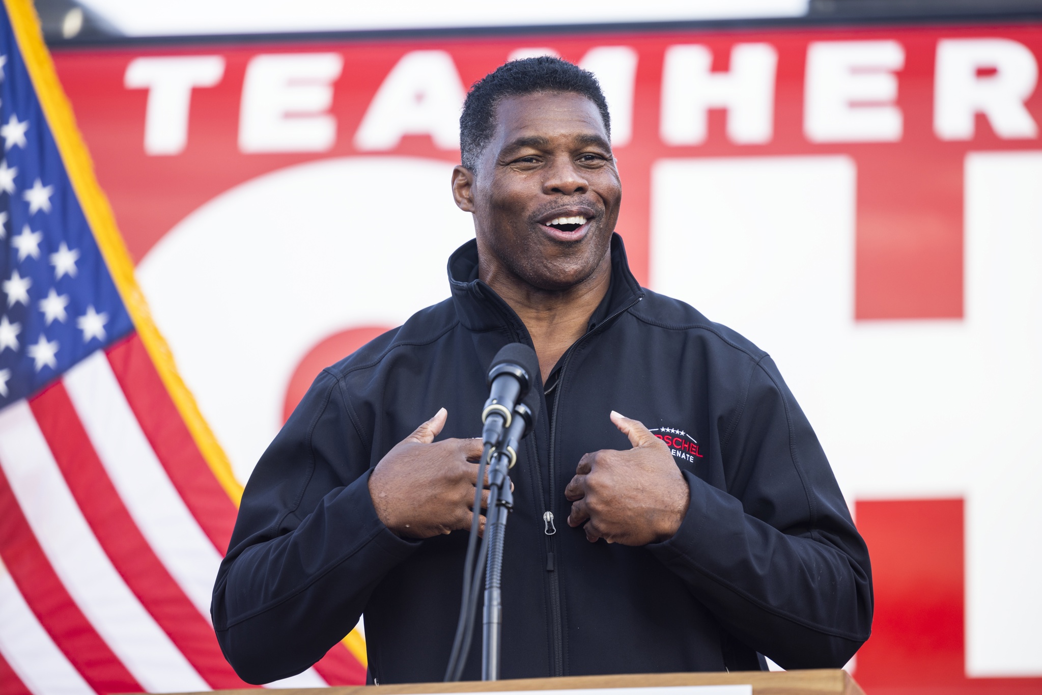 Senado de EEUU confirma 107 nominados de Trump, entre embajadores y altos funcionarios