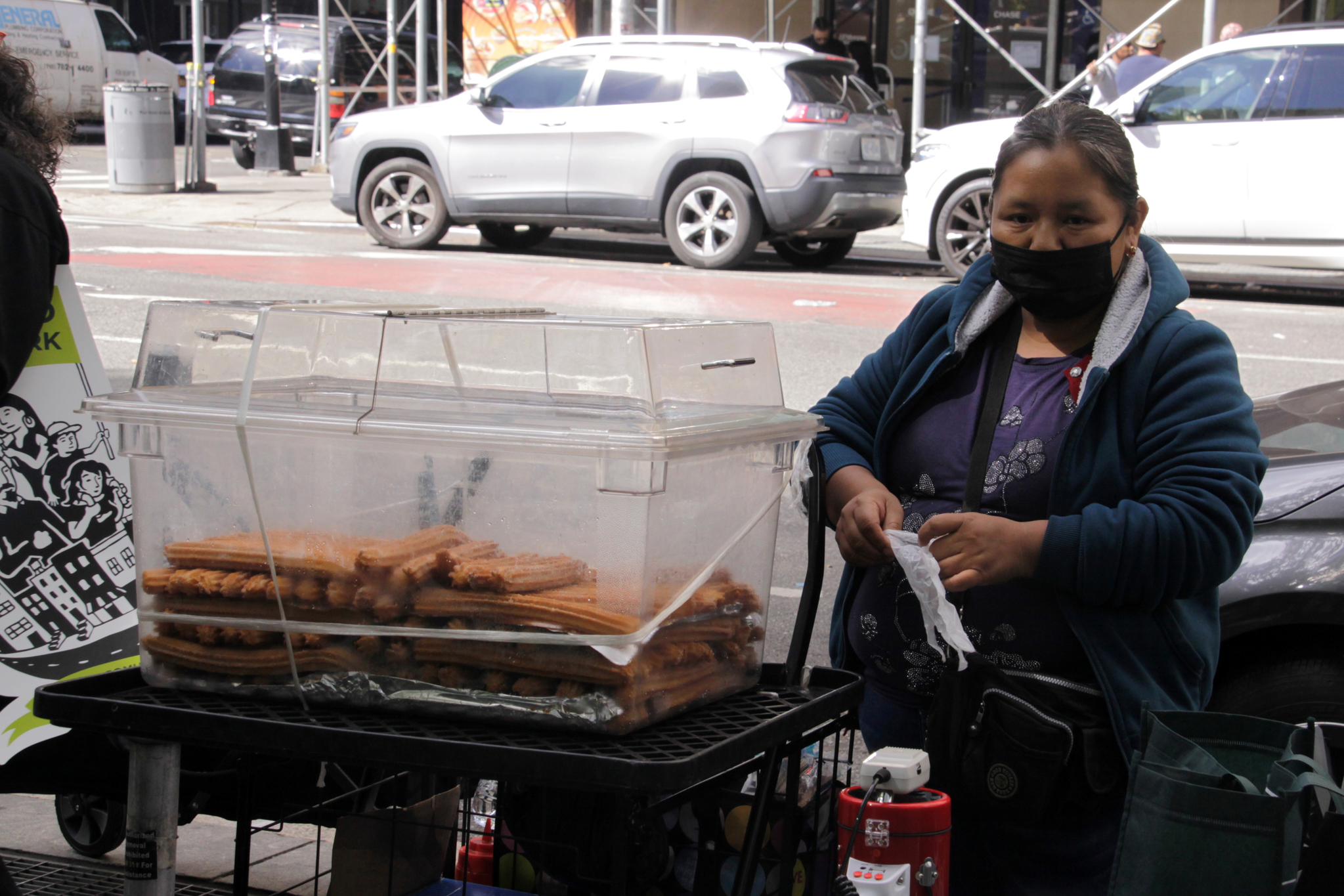 Vendedores ambulantes y repartidores se unen para pedir más protección en Nueva York