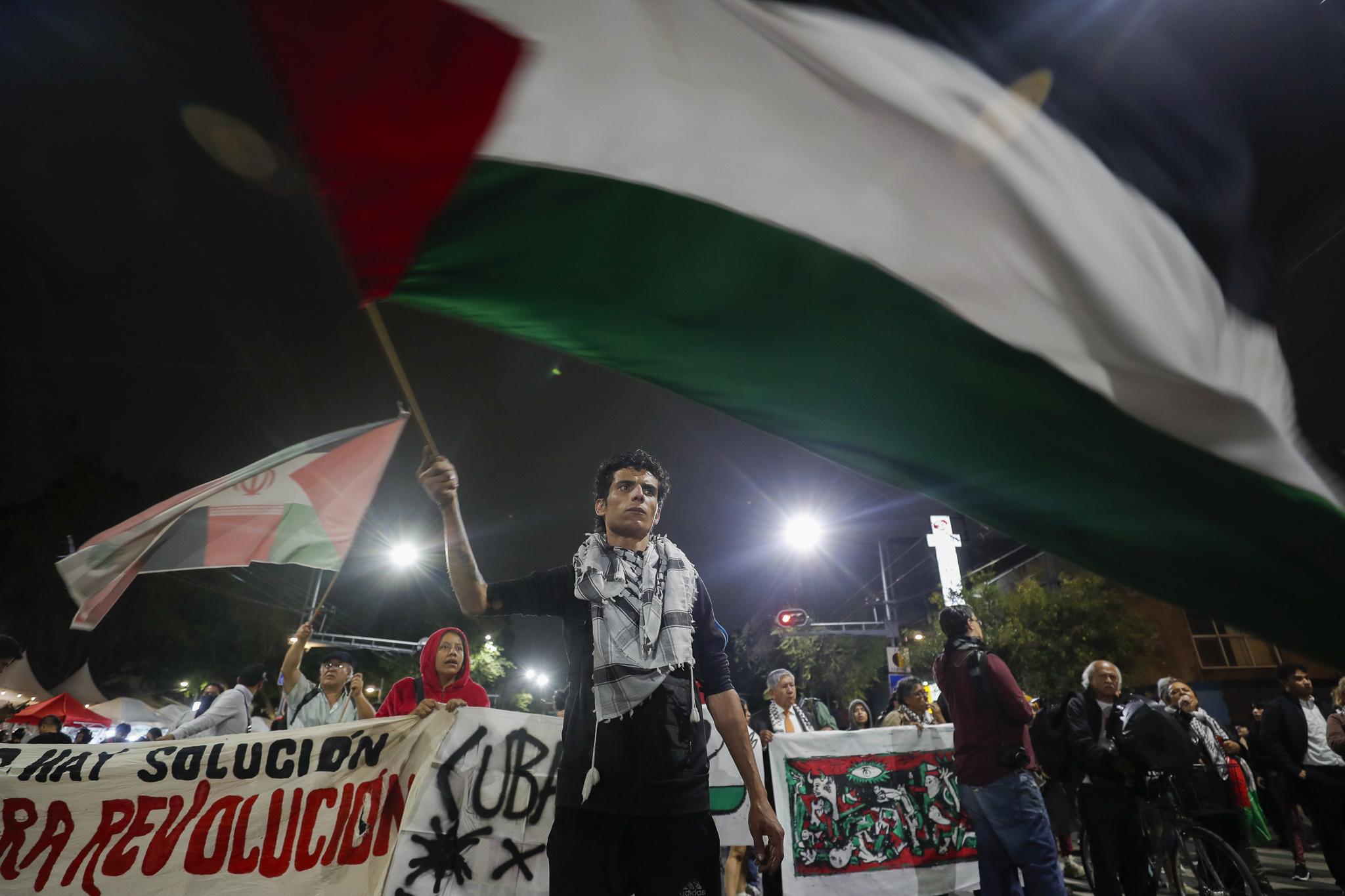Miles de activistas marchan en México por Palestina y piden al Gobierno romper con Israel