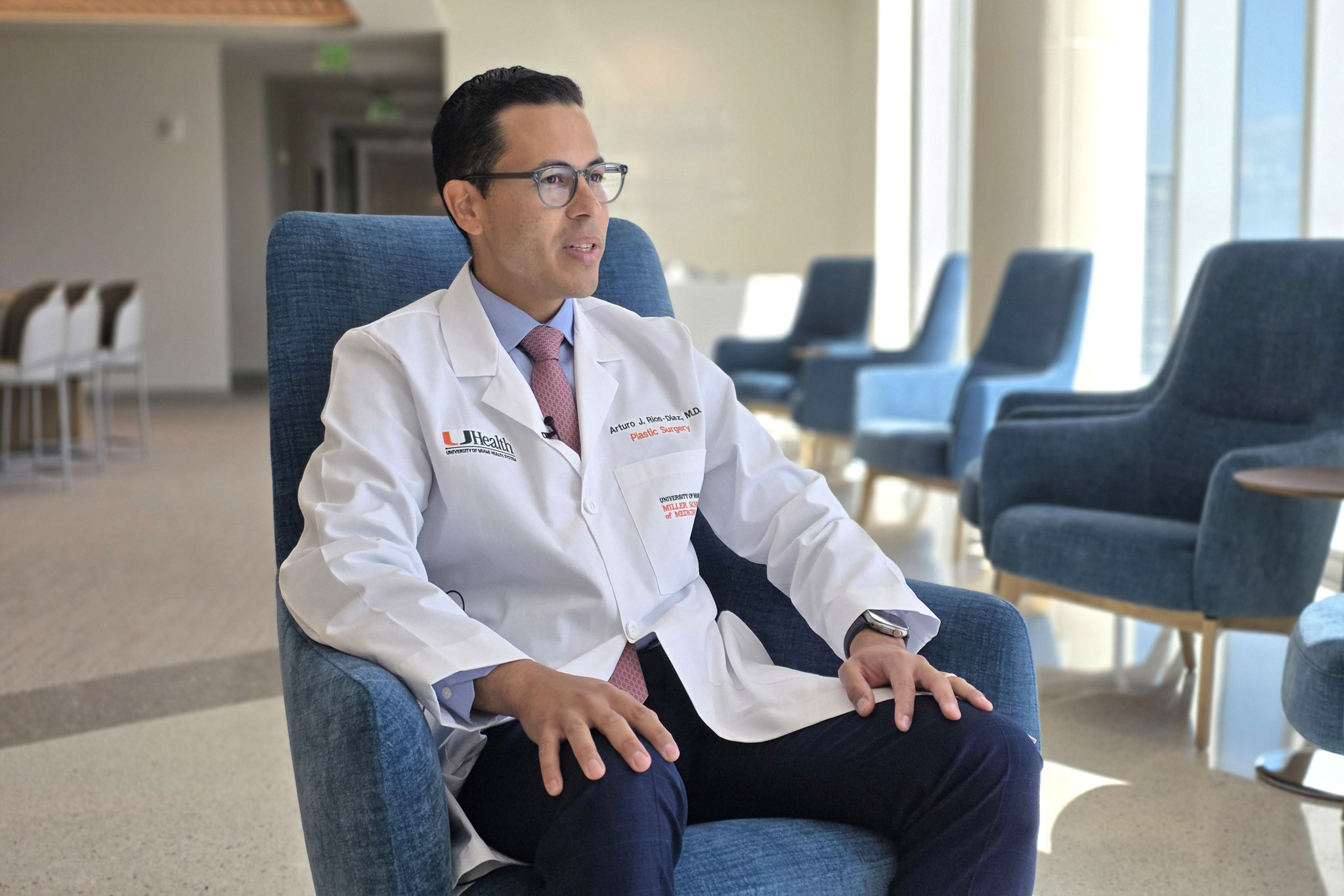 Un nuevo centro de salud en Miami incorpora inteligencia artificial “desde la consulta”