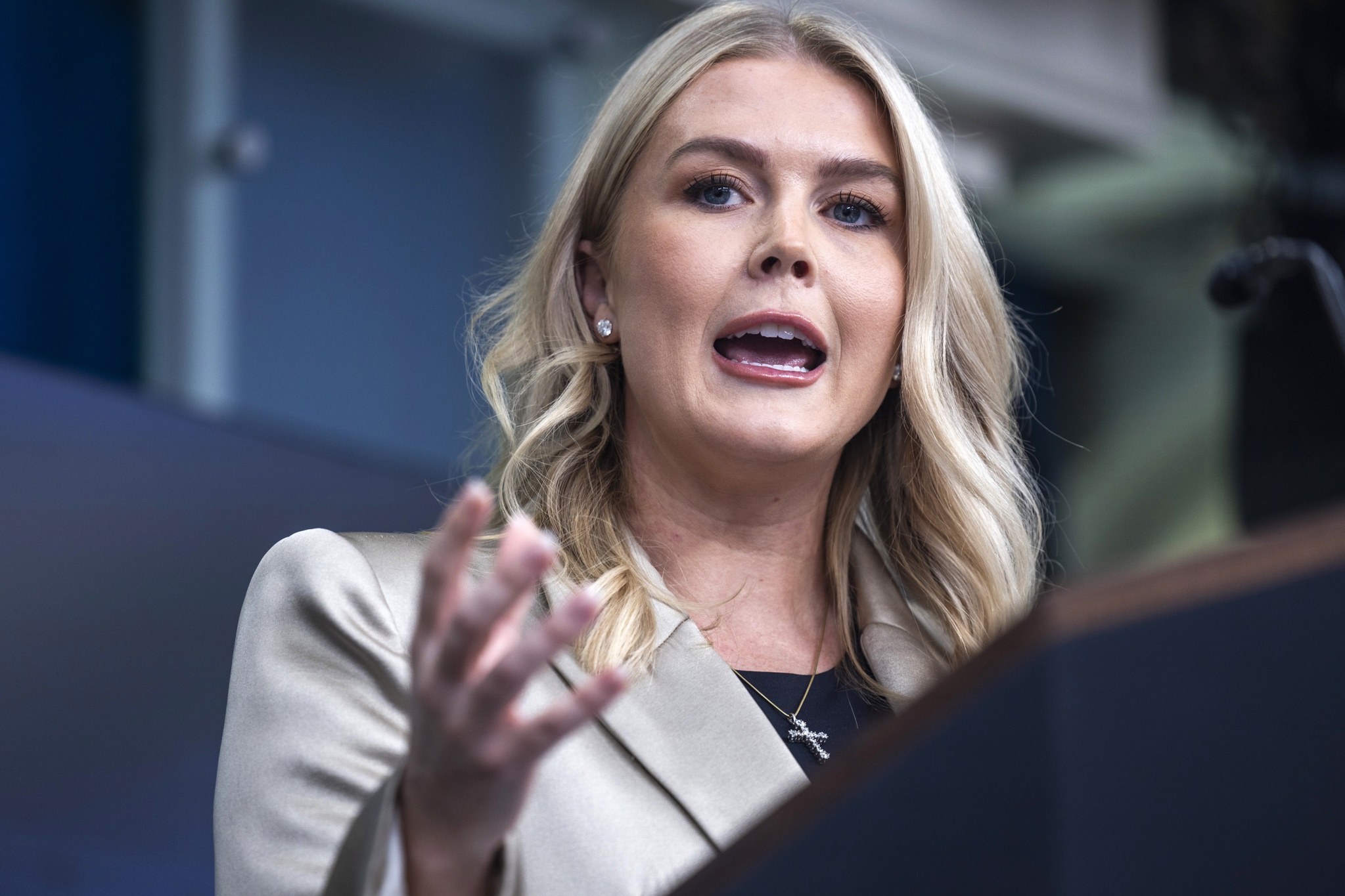 La Casa Blanca dice que por ahora no hay planes de redadas en el Super Bowl con Bad Bunny