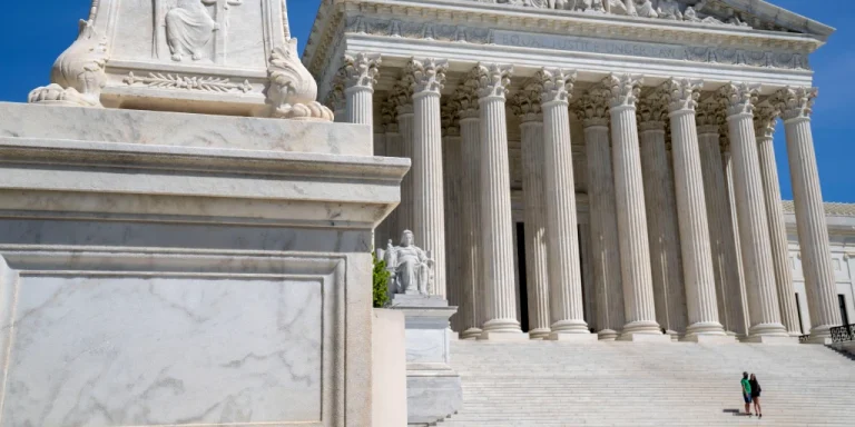 Victoria para los derechos reproductivos: corte federal ordena revisar restricciones sobre la mifepristona