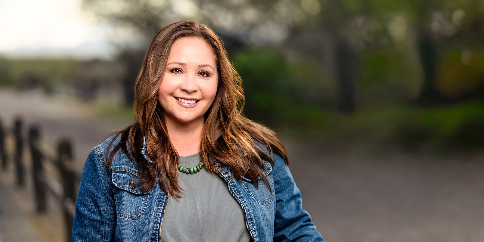 Arizona demanda a la Cámara de Representantes de EEUU por no juramentar a Adelita Grijalva