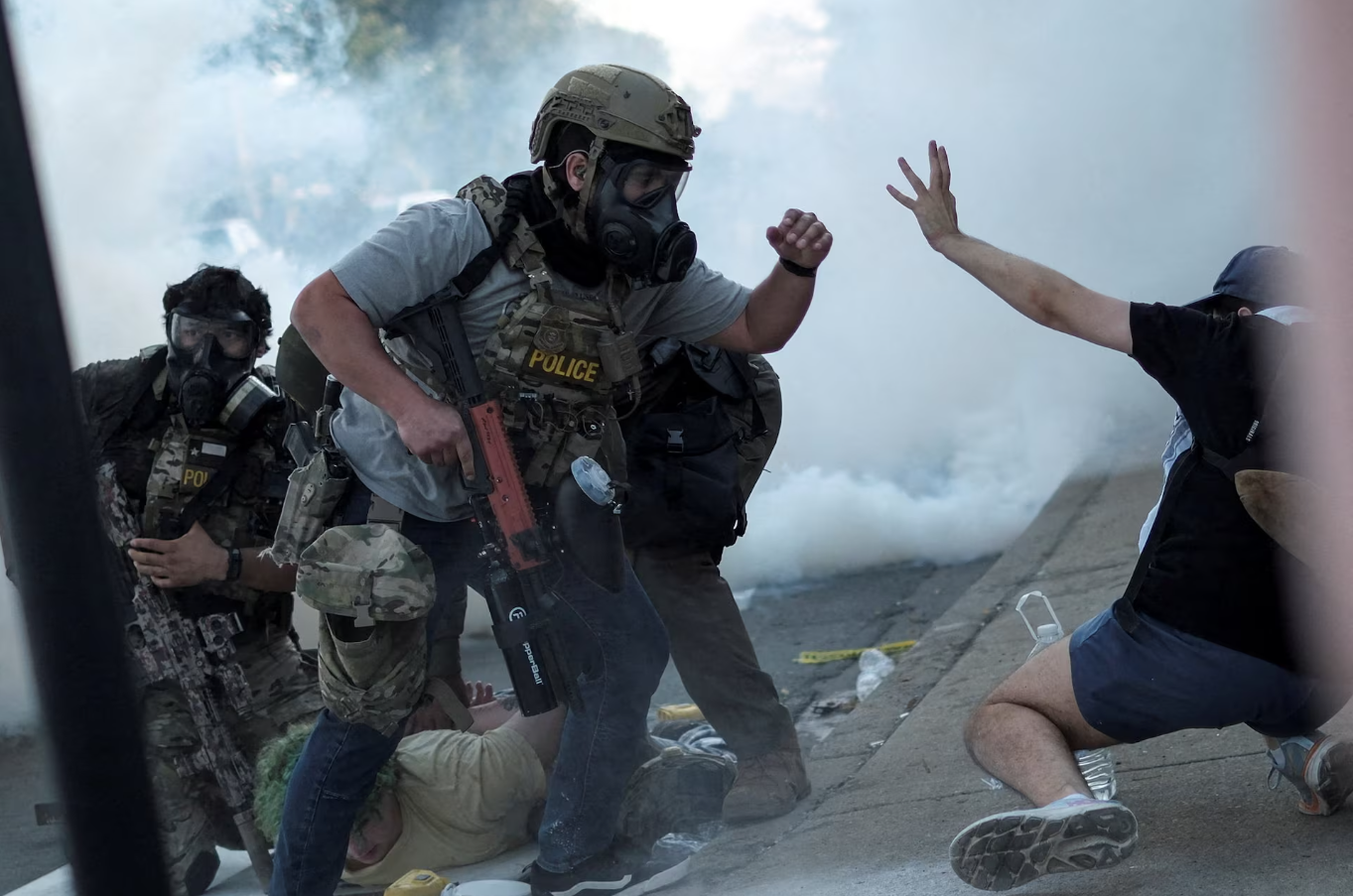 Jefe migratorio Greg Bovino dice que van 3.000 detenidos en ofensiva migratoria en Chicago