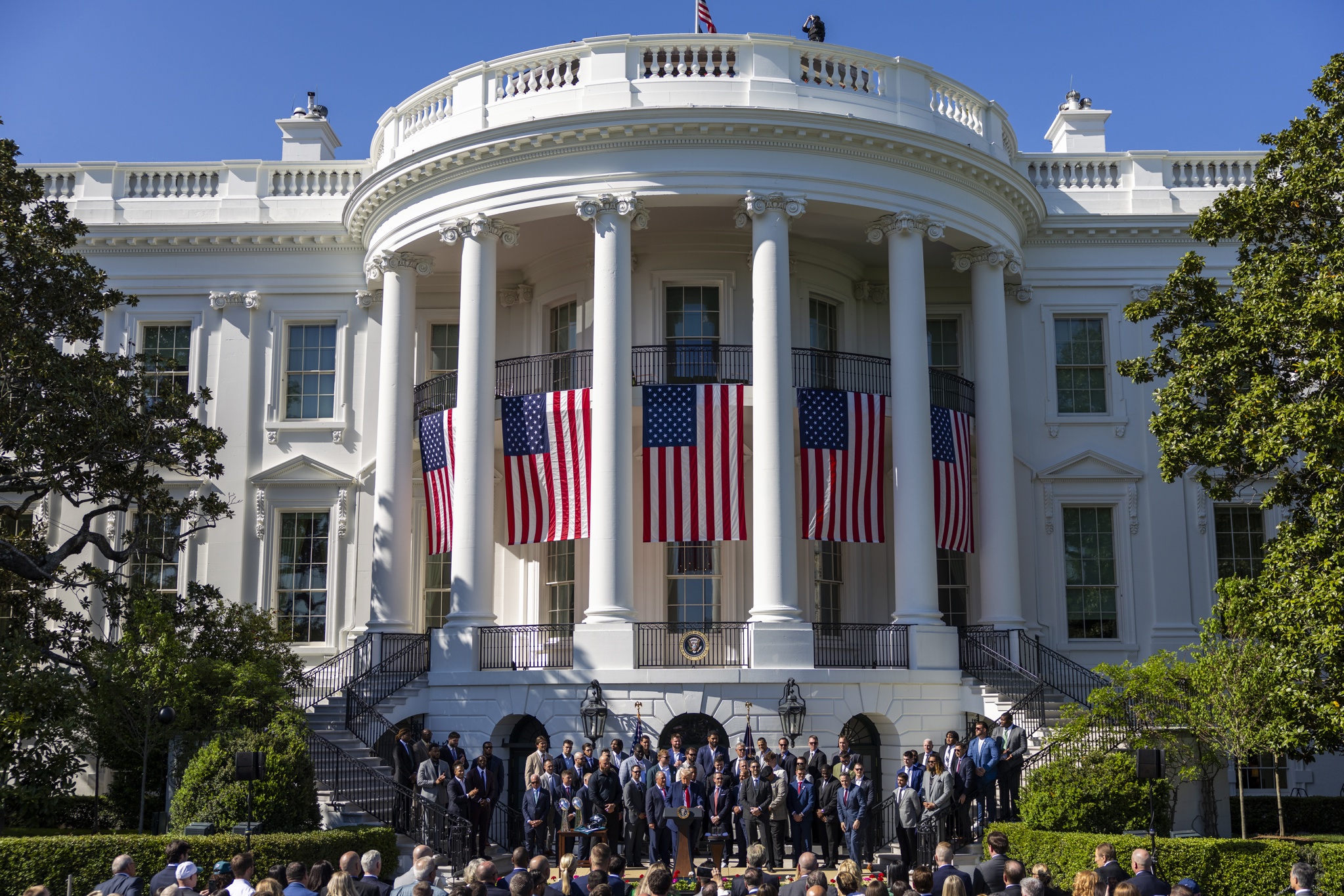 56% de los ciudadanos se opone a demolición del ala este de la Casa Blanca, según encuesta