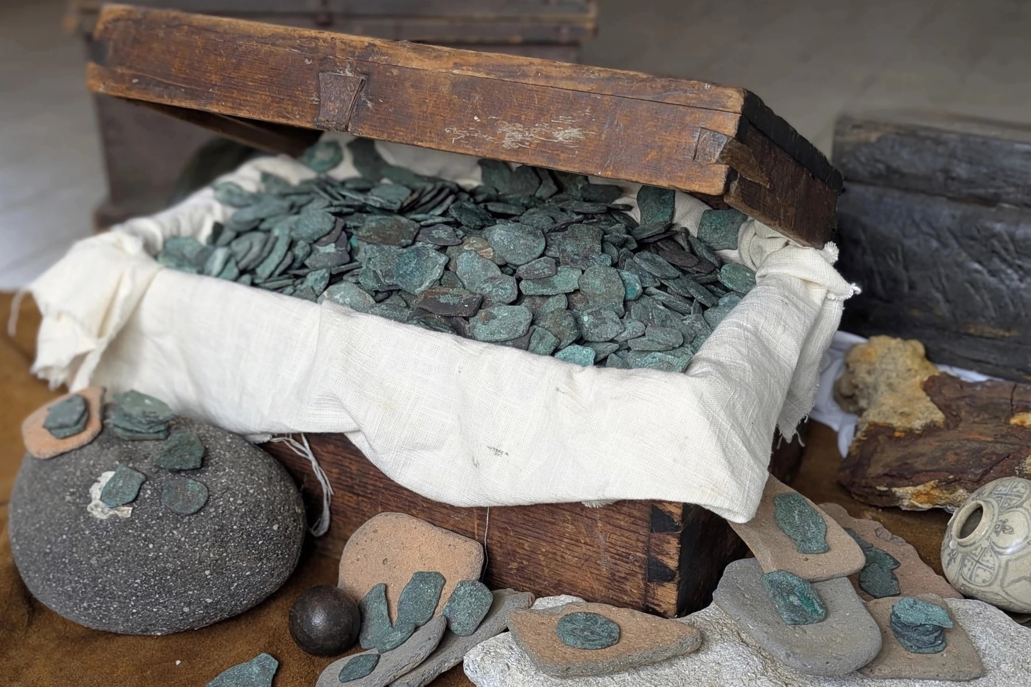 Descubren en la costa de Florida un tesoro millonario de un naufragio español de 1715
