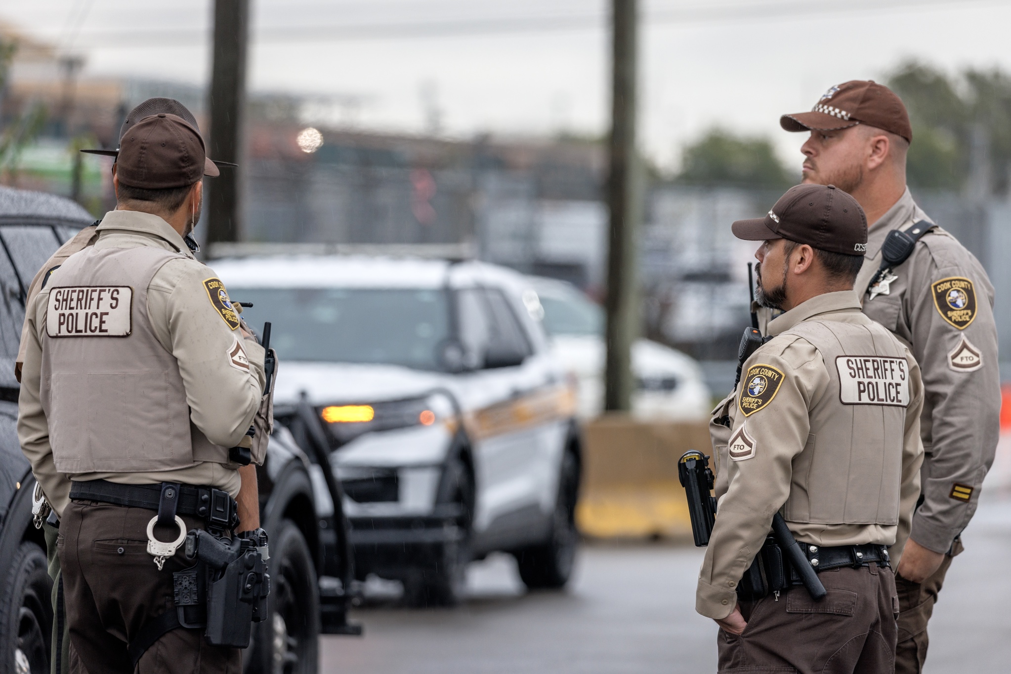 Juez federal ordena a los agentes de inmigración de Chicago llevar cámaras corporales