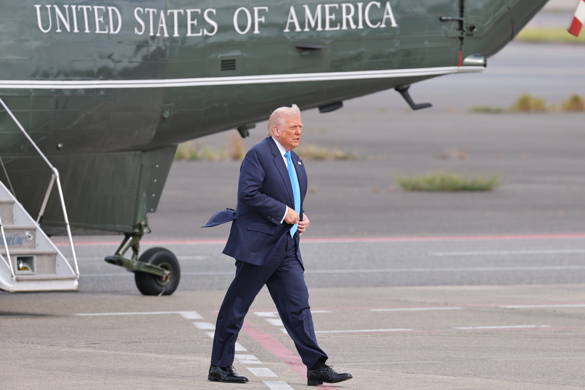 Trump insinúa que no tratará con Xi sobre Taiwán: "No hay mucho de lo que hablar"