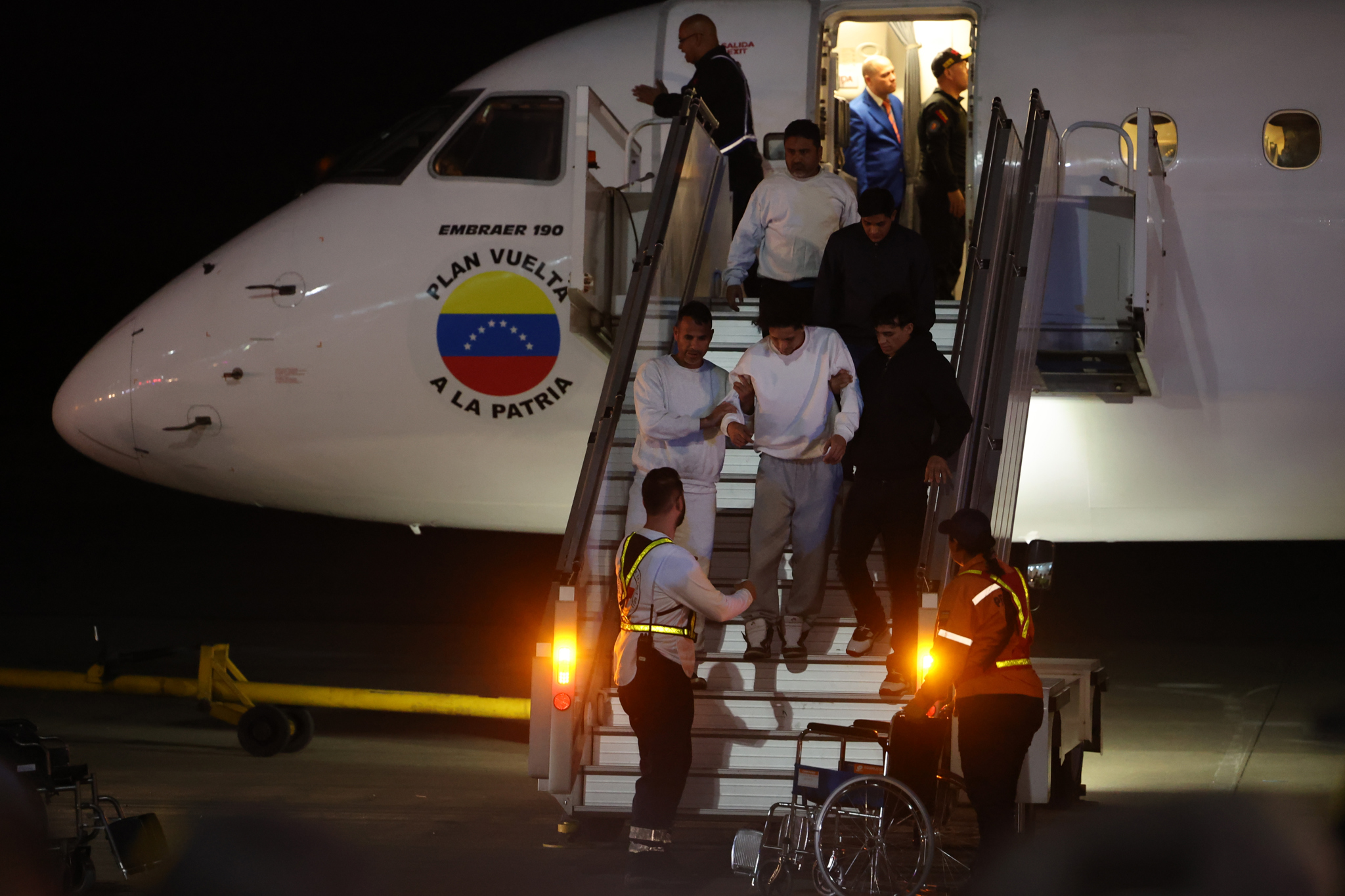 Llegan a Venezuela 283 migrantes repatriados desde Estados Unidos, entre ellos nueve niños
