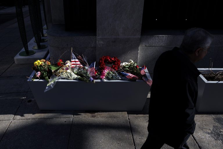 Sospechoso de tiroteo en Washington D.C. se radicalizó en EE.UU., según Kristi Noem