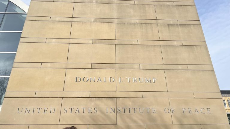 El Gobierno de EE.UU. rebautiza el Instituto de la Paz con el nombre de Trump