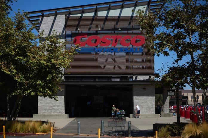 Costco demanda a Trump para recuperar sus reembolsos arancelarios