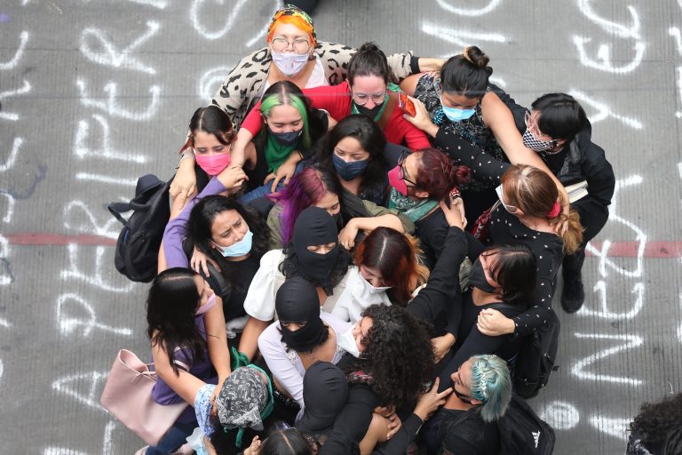 ONG alerta que nueva ley contra la extorsión en México amenaza la libertad de expresión