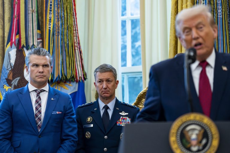 EE.UU. ataca una nueva lancha en el Pacífico y elimina a dos tripulantes