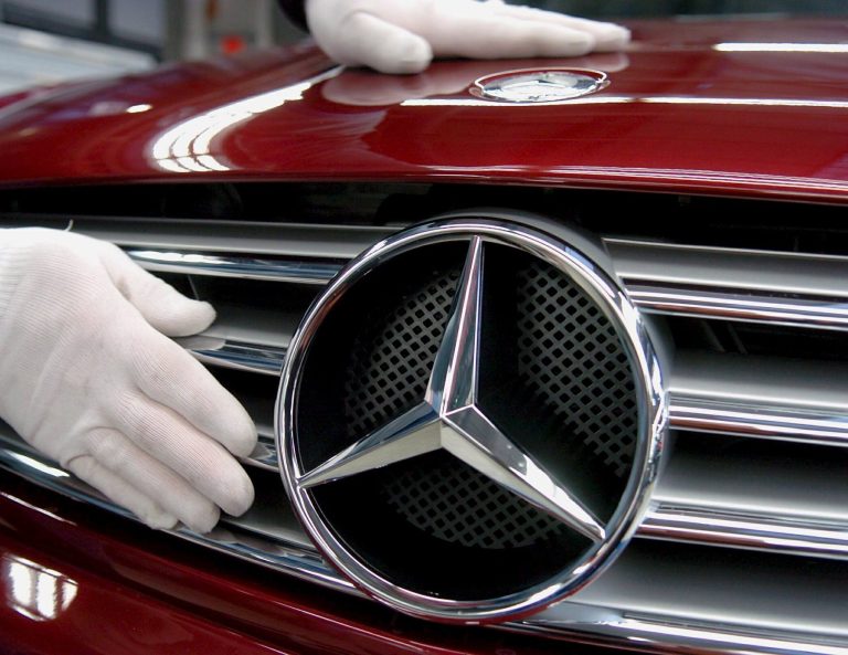 Mercedes-Benz pagará casi 150 millones de dólares por trucar sus motores diésel en EE.UU.