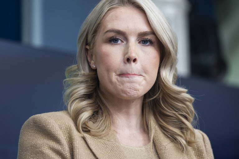 Casa Blanca insiste en que el Gobierno Biden “tendió una trampa” a Juan Orlando Hernández