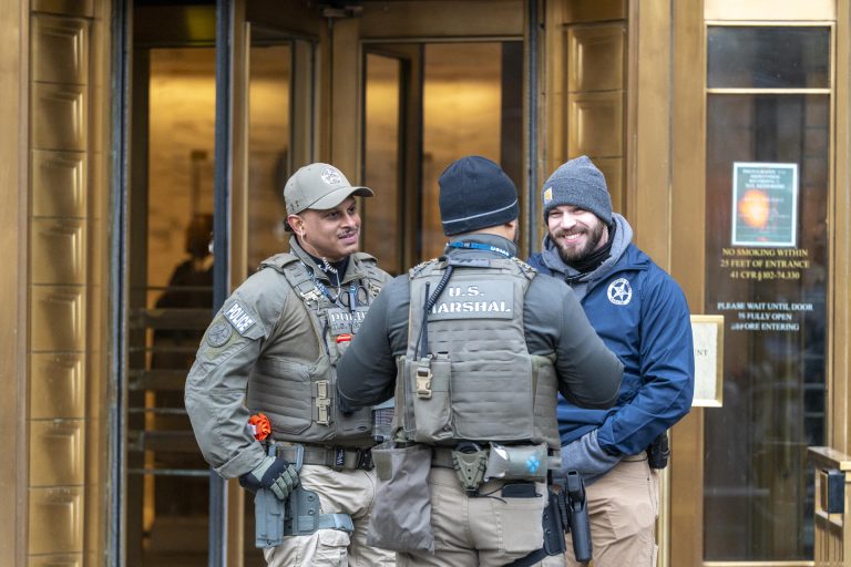 Maduro y su esposa volverán a comparecer ante el juez el 17 de marzo