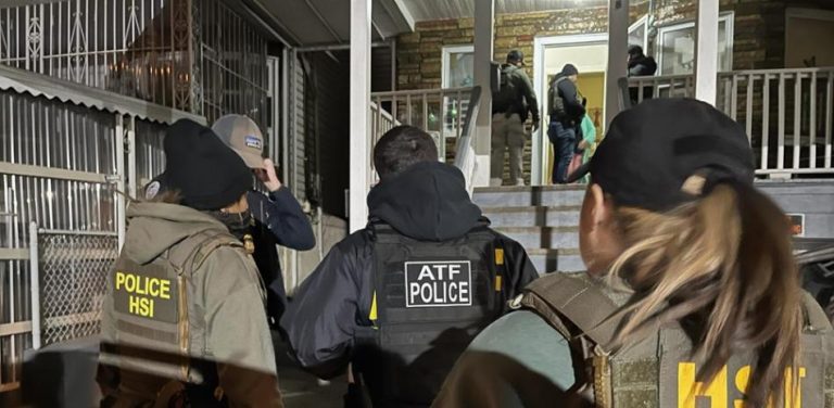 La ciudad con mayor hispanos de Texas, en tensión por aumento de la presencia de ICE