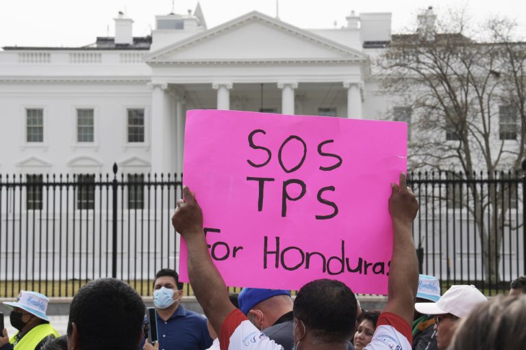 Juez de EEUU declara ilegal anulación del TPS a migrantes de Nicaragua, Honduras y Nepal