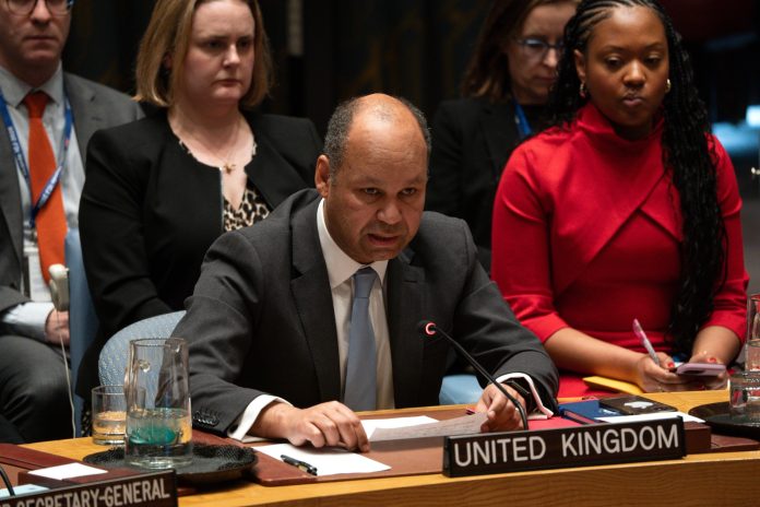 R. Unido defiende "transición pacífica" en Venezuela pero pide "respeto a la carta de ONU"