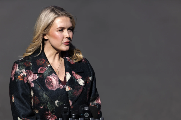 Casa Blanca acusa a manifestantes anti-ICE de bloquear operaciones de fuerzas de seguridad