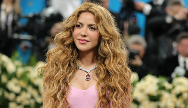 Shakira rompe el récord Guinness a la gira latina más exitosa y desbanca a Luis Miguel