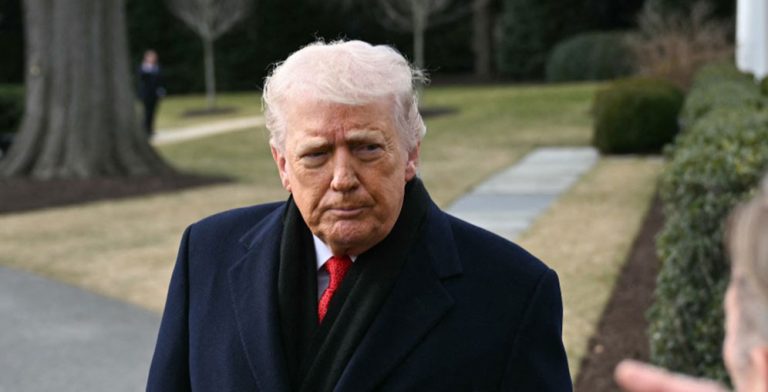 Los rendimientos de los bonos de EE.UU. repuntan tras la amenaza de Trump a Europa