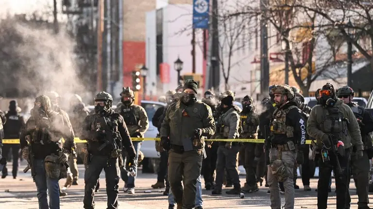 gobernador-de-minnesota-dice-que-no-se-puede-confiar-en-una-investigacion-federal-del-tiroteo-en-minneapolis