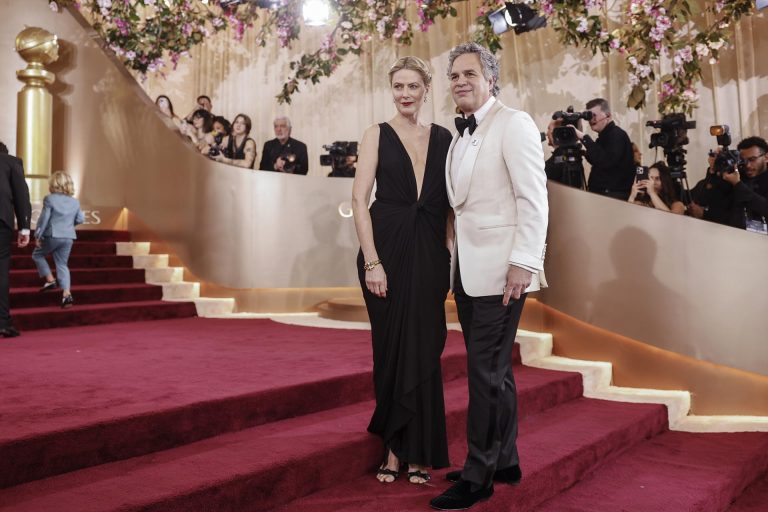 Hollywood entibia el discurso político y evita el choque con Trump en los Globos de Oro