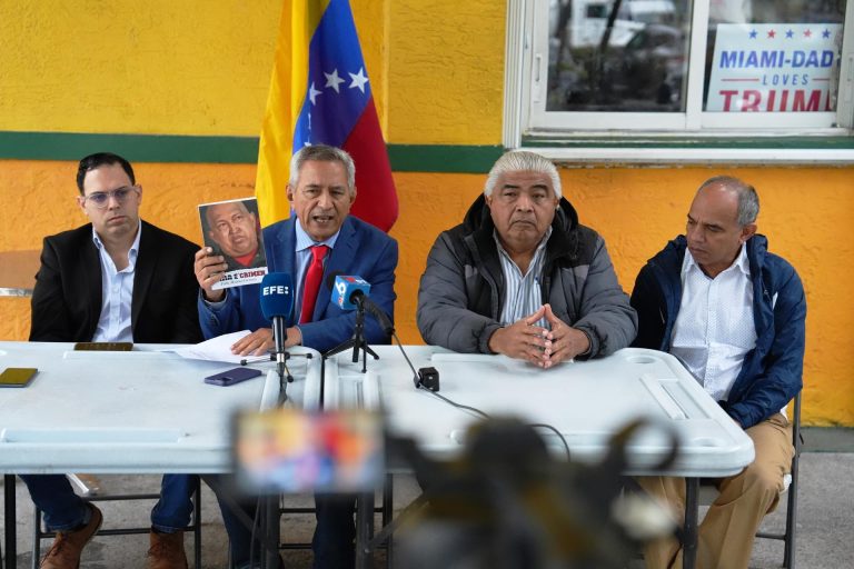 Grupos venezolanos en EEUU demandarán a Maduro como presunto jefe del Cartel de los Soles