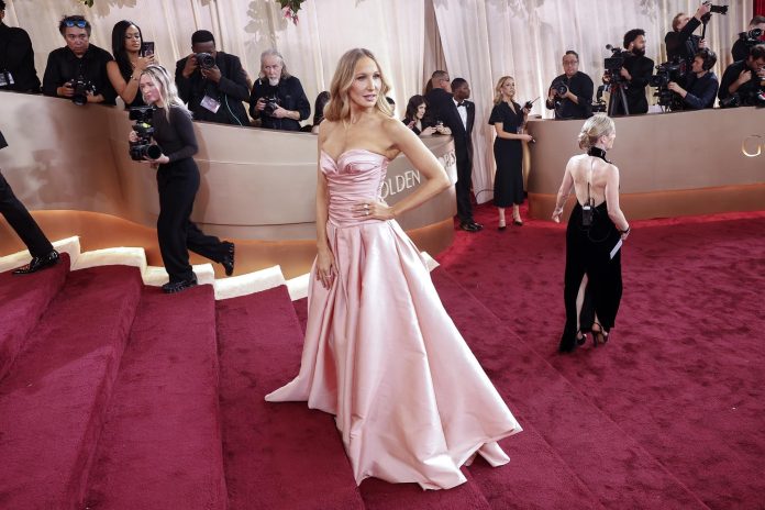 Nikki Glaser homenajea a Rob Reiner en los Globos de Oro