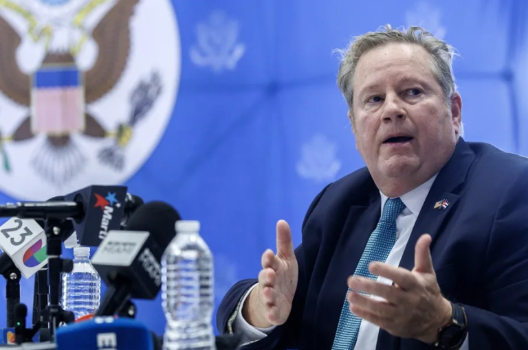 EE.UU. denuncia que agentes de Cuba «acosaron» a su encargado de negocios en La Habana