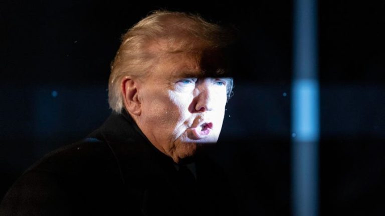 La Casa Blanca insiste en que Trump rompió con Epstein pero no aclara si conocía sus delitos