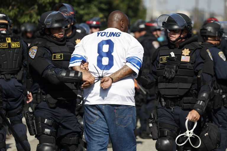 Inmigración de EEUU alcanza la cifra más alta de detenciones en un mes en la era Trump