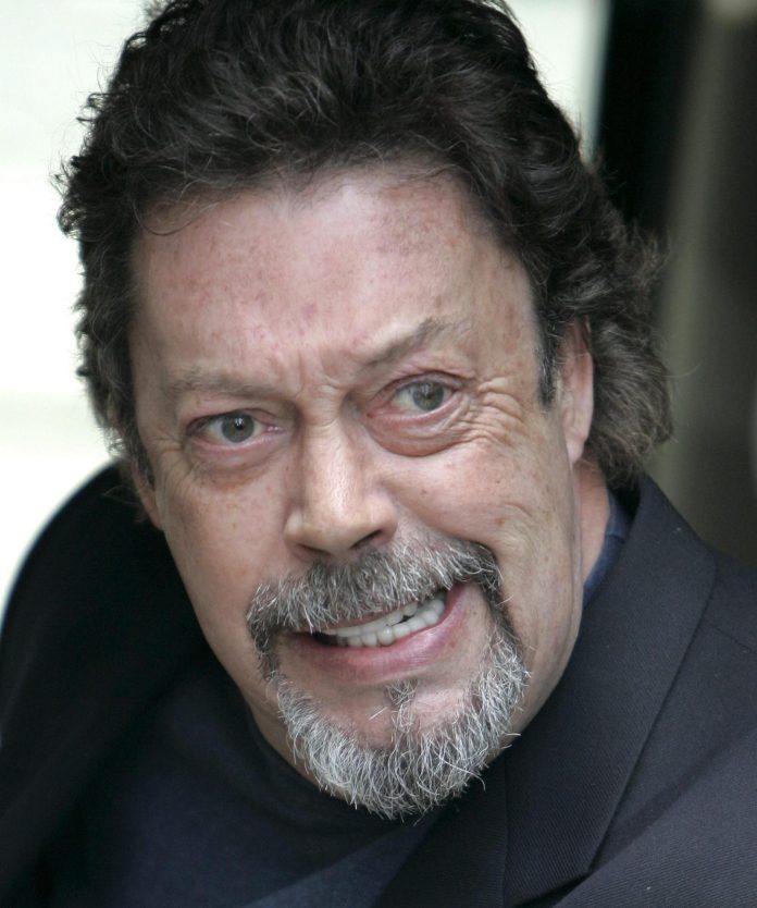 Muere el legendario actor británico Tim Curry a los 80 años, según TMZ