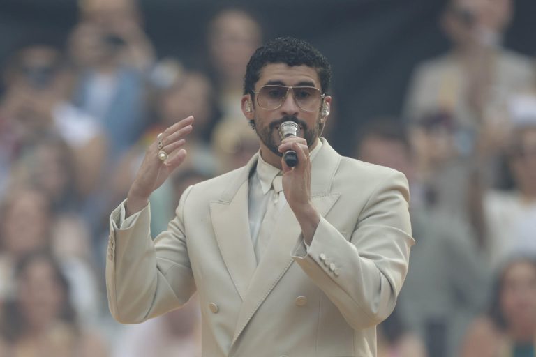 Bad Bunny dedica carta póstuma al fenecido exboxeador puertorriqueño Prichard Colón