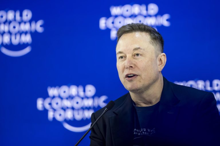 Musk construirá en Texas una megaplanta de chips pese a la oposición ciudadana
