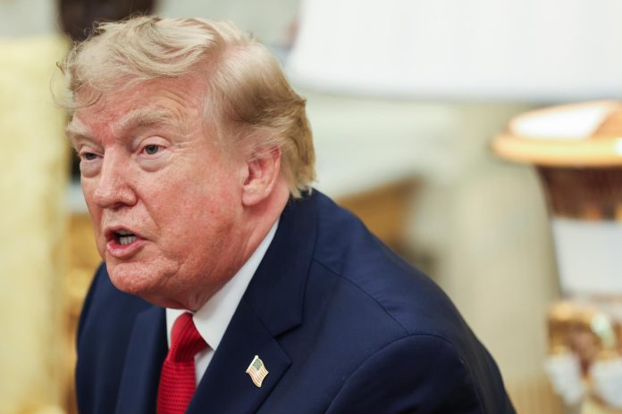 Un tribunal federal anula la suspensión de visados ordenada por Trump para 75 países