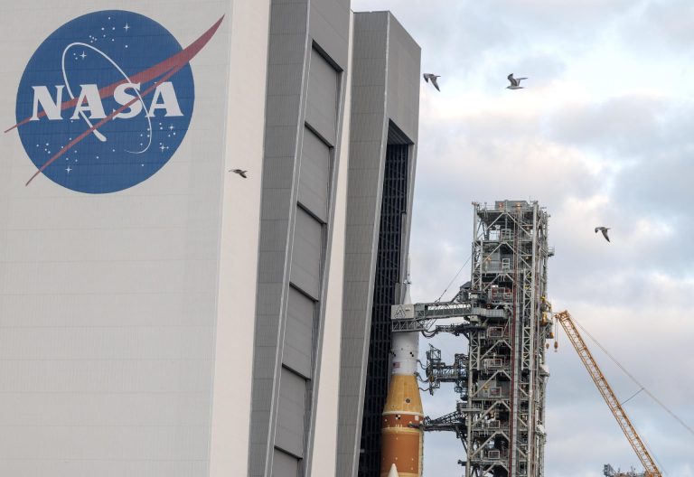 LA NASA confirma que restos de un cohete de SpaceX impactaron en la Luna