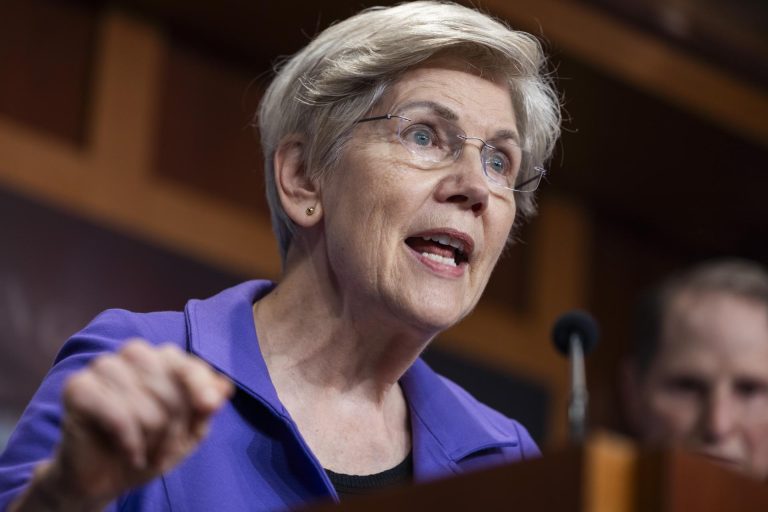 Demócratas del Senado frenan la ley de cripto por las inversiones de Trump en el sector